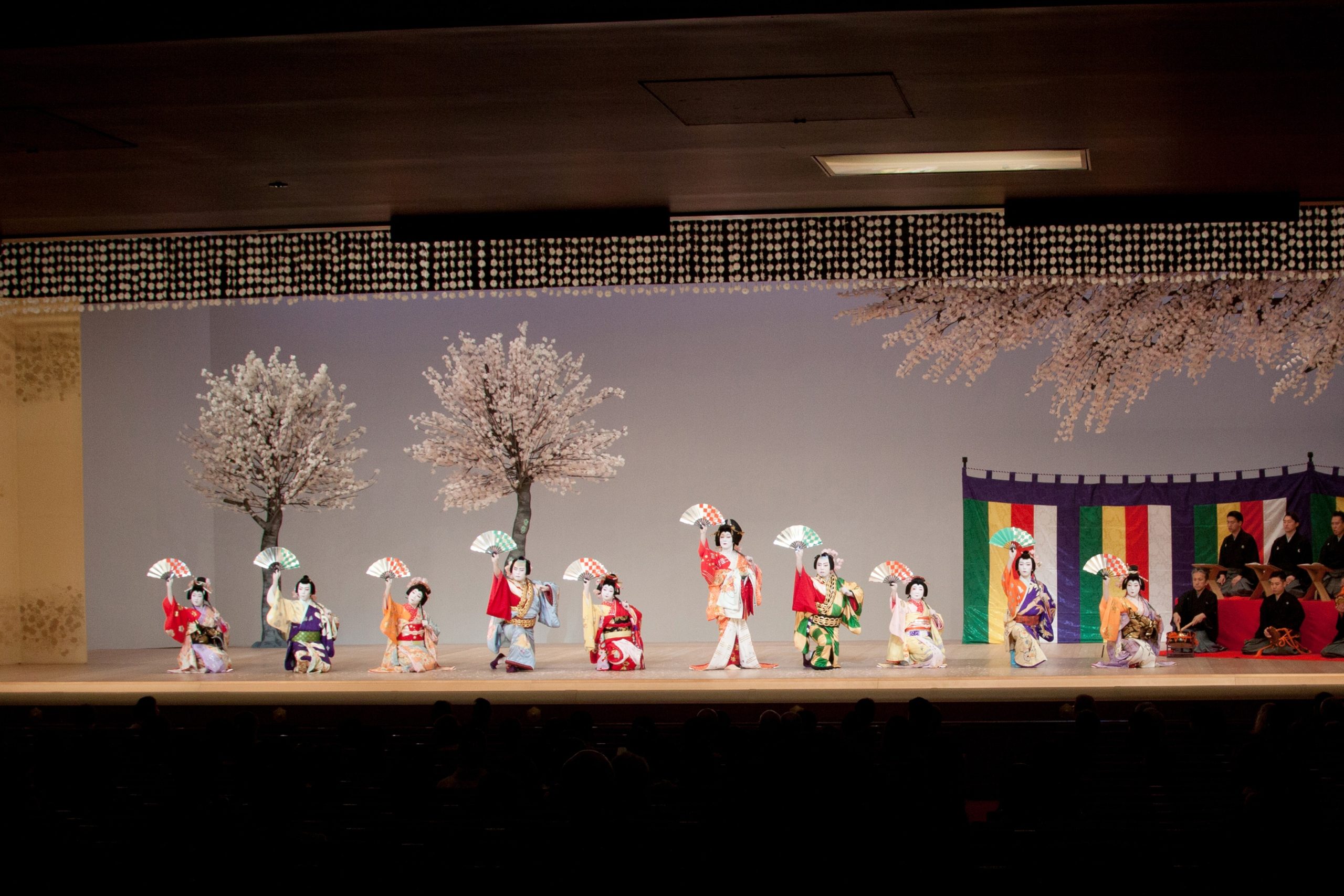 傾城:寛 奴:喬也、寛輝 若衆:寛風、寛翔 遊女:豊志乃、志乃柚 町娘:豊幹、扇三妙 禿:扇冬佳