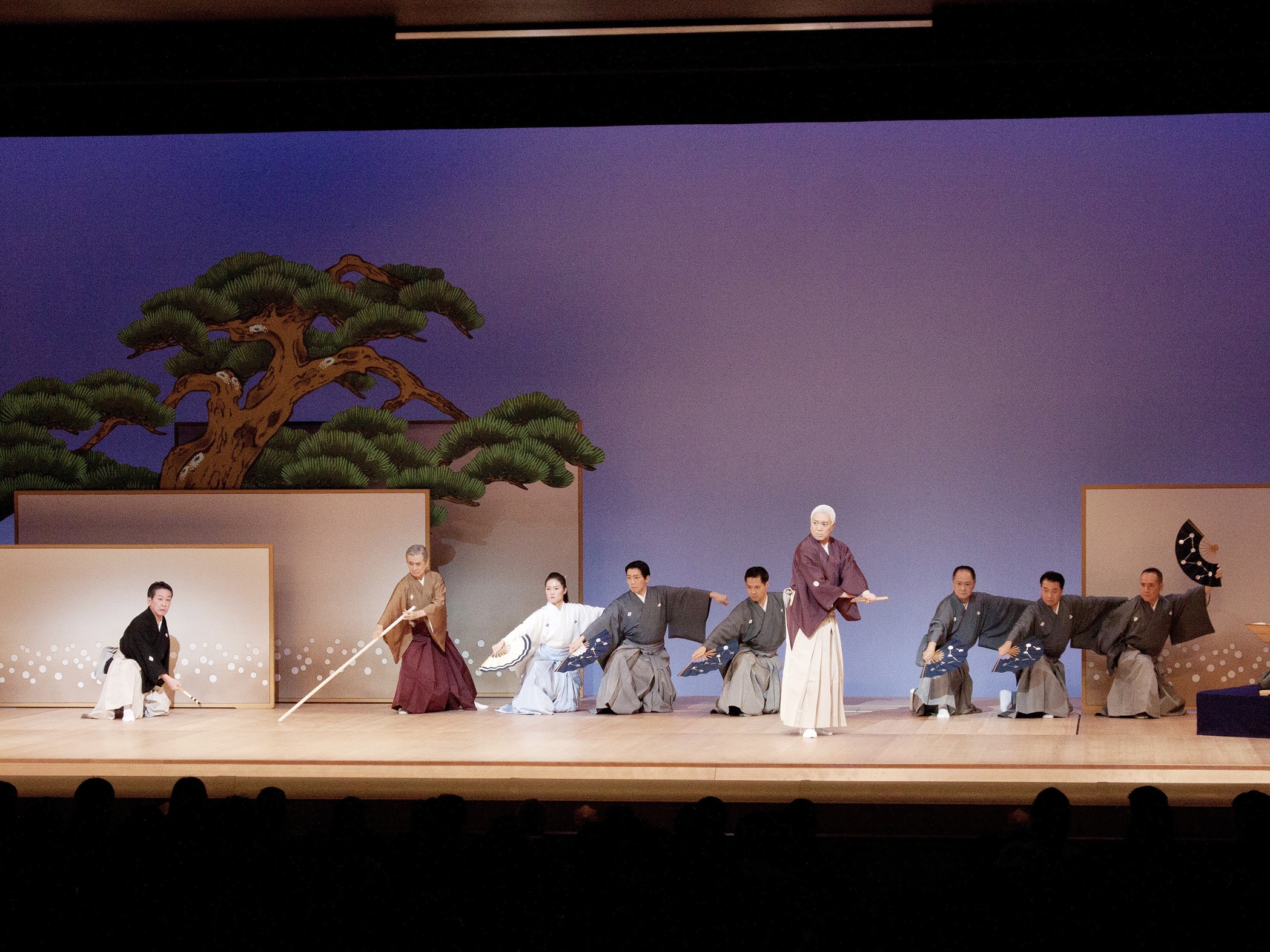 土肥次郎実平:宗家 土肥遠平:佳 家臣:扇与一、扇重郎、扇衛仁、扇左衛門、箕乃三郎 船長:若柳宗樹氏 源頼朝:藤間勘右衞門氏