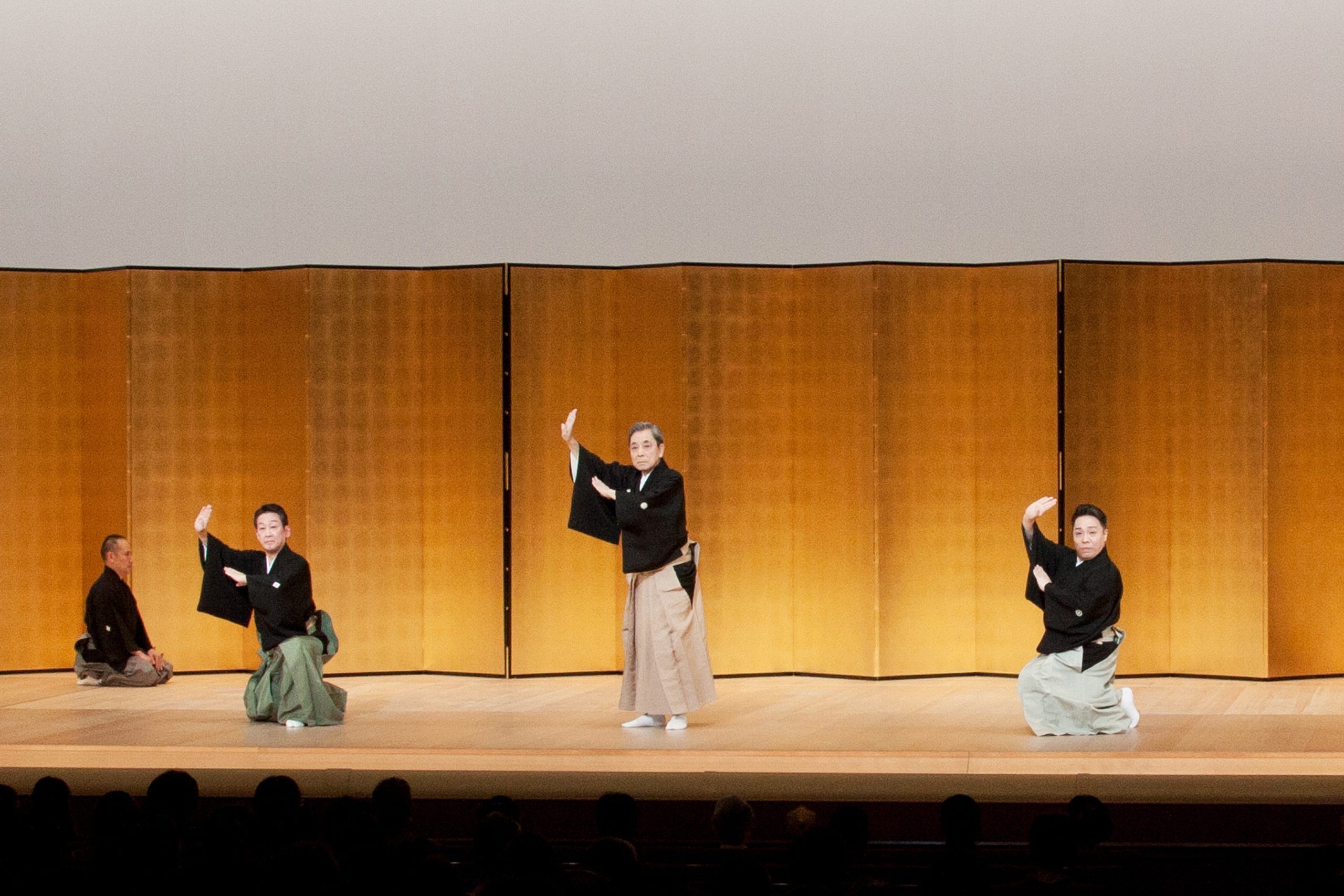 翁:中村梅玉氏 千歳:藤間勘十郎氏 三番叟:宗家